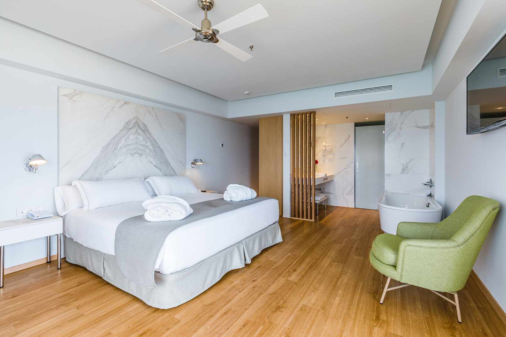 036_alta_CaleiaTalayotSpaHotel Suite Junior.jpg